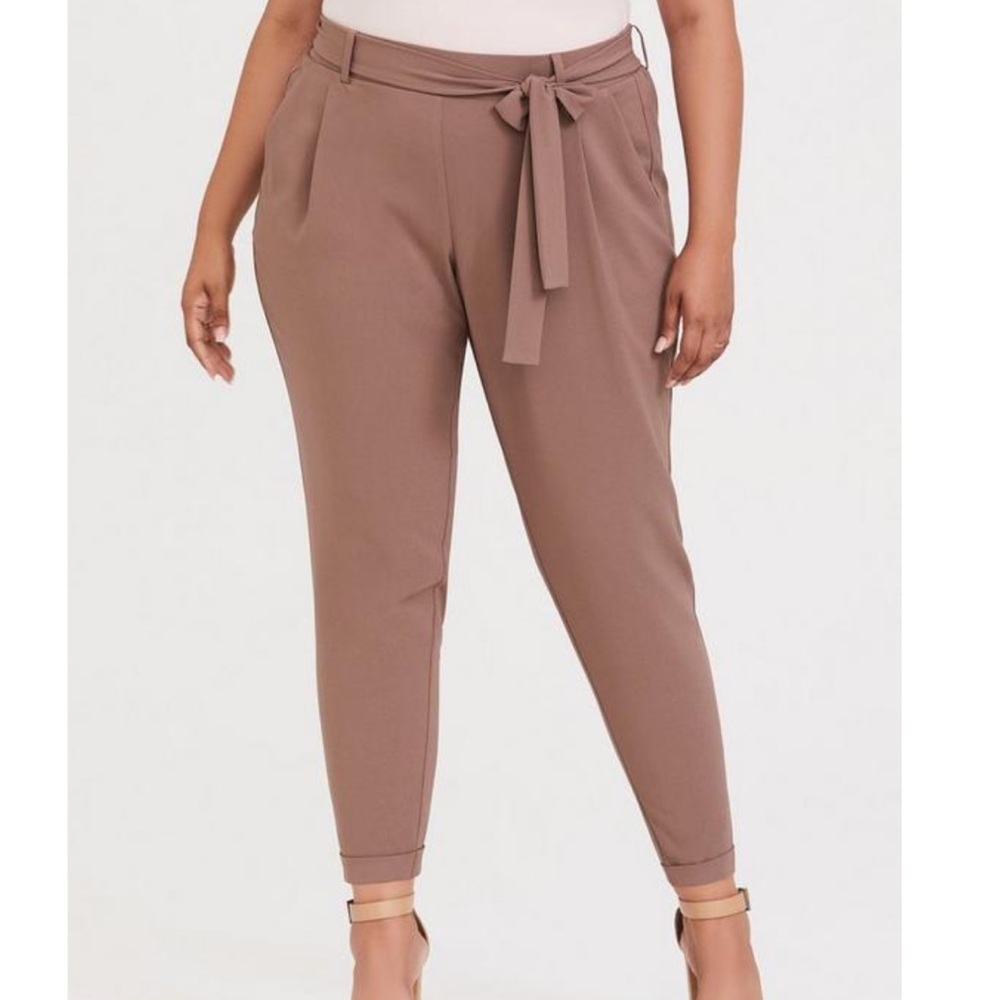 Torrid Taupe Crepe Tie-Front Tapered Pant Plus Size 2 (2x, 18-20)
